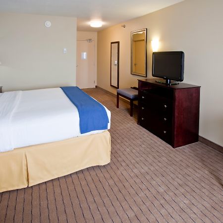 Holiday Inn Express Hotel & Suites Shelbyville By Ihg Camera foto