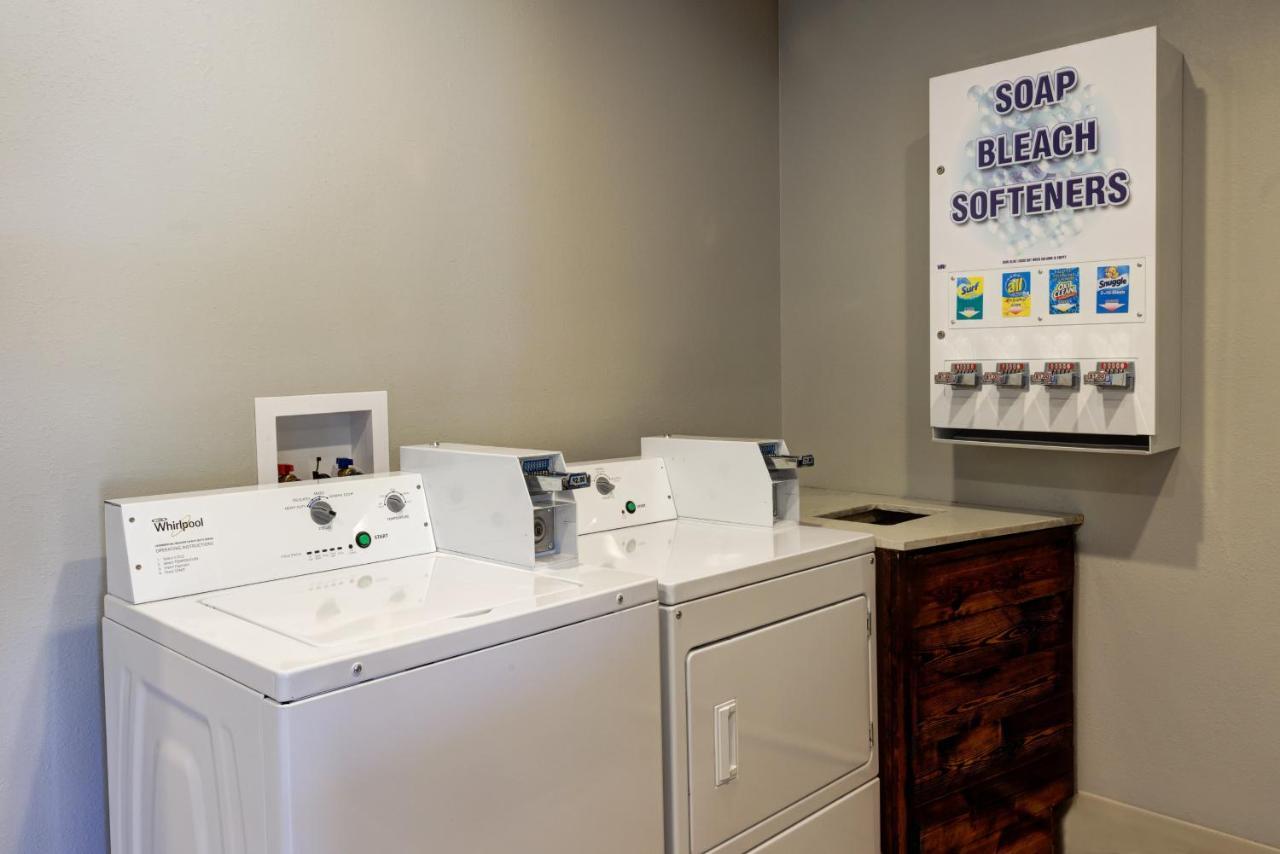 Holiday Inn Express Hotel & Suites Shelbyville By Ihg Esterno foto