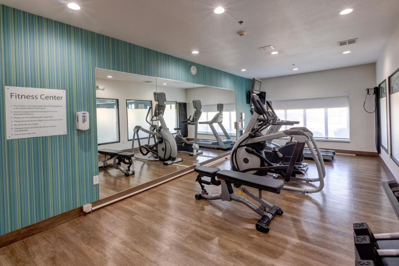 Holiday Inn Express Hotel & Suites Shelbyville By Ihg Esterno foto
