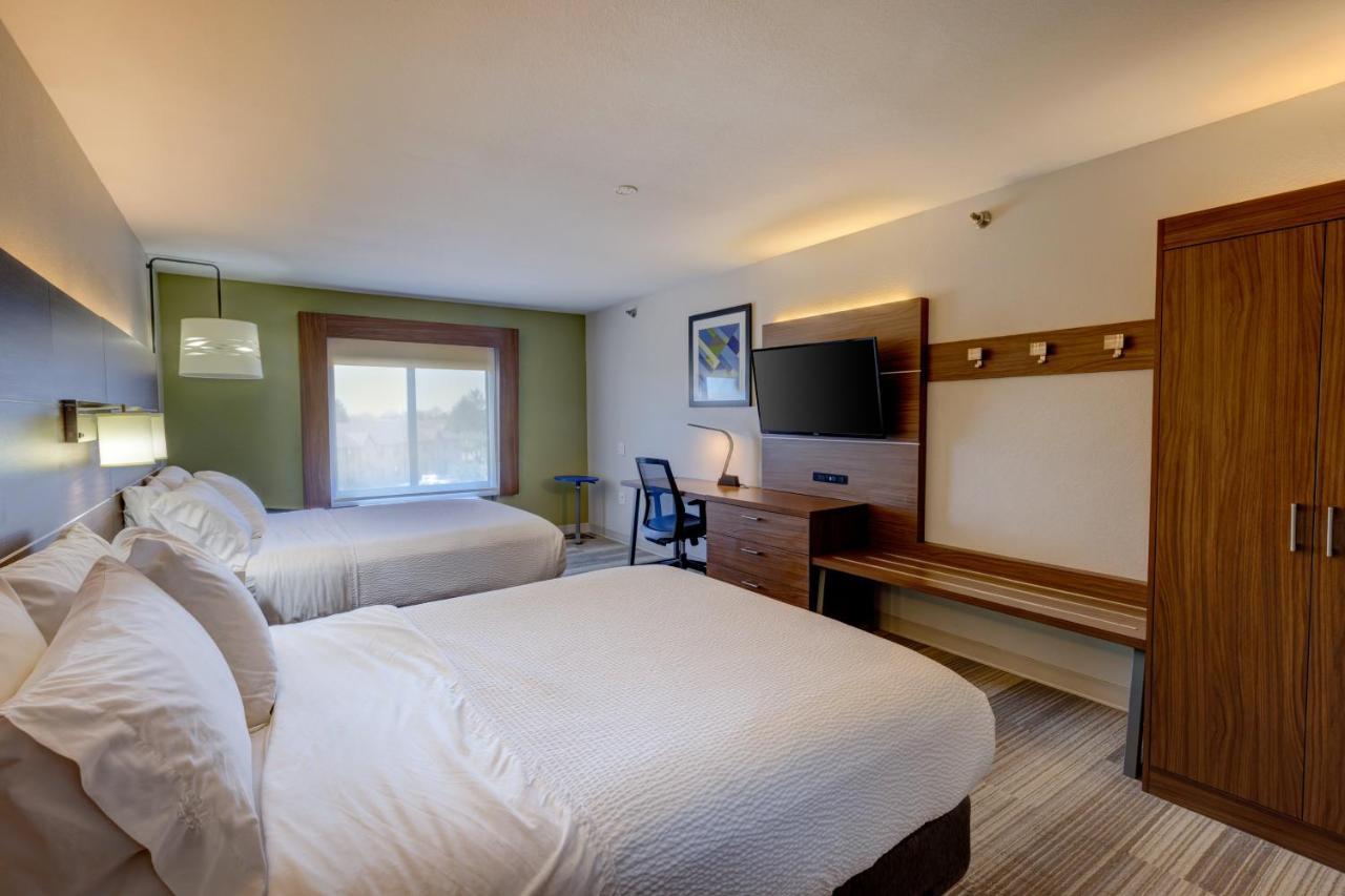 Holiday Inn Express Hotel & Suites Shelbyville By Ihg Esterno foto