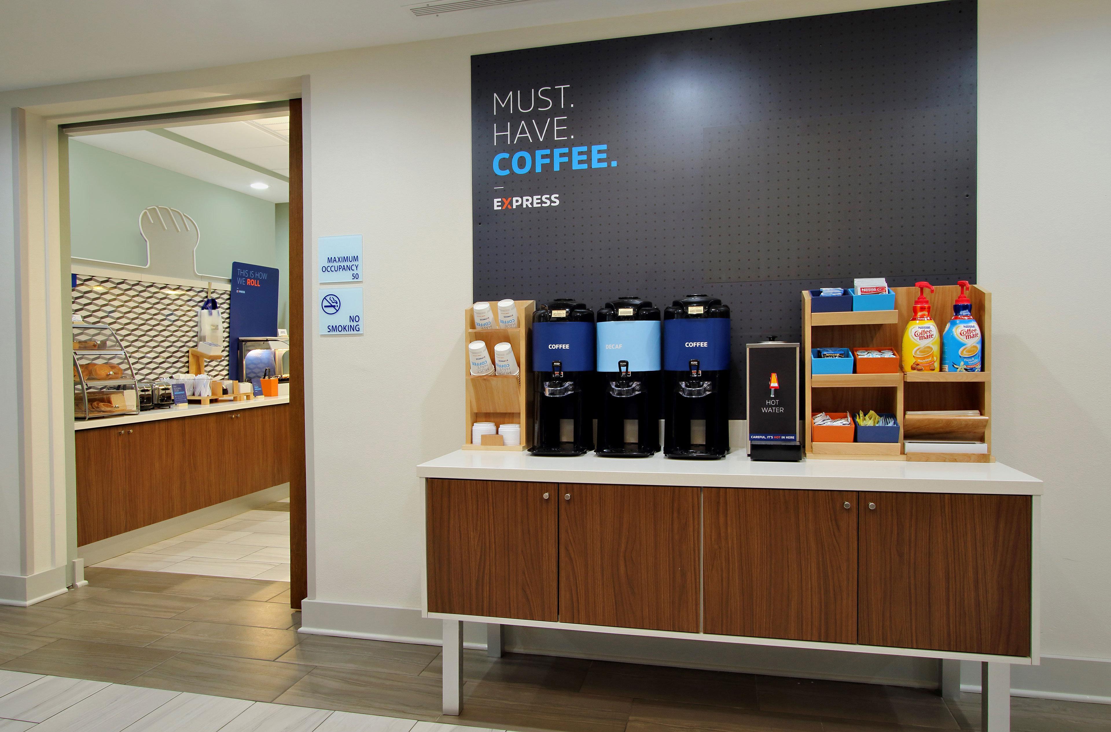 Holiday Inn Express Hotel & Suites Shelbyville By Ihg Esterno foto